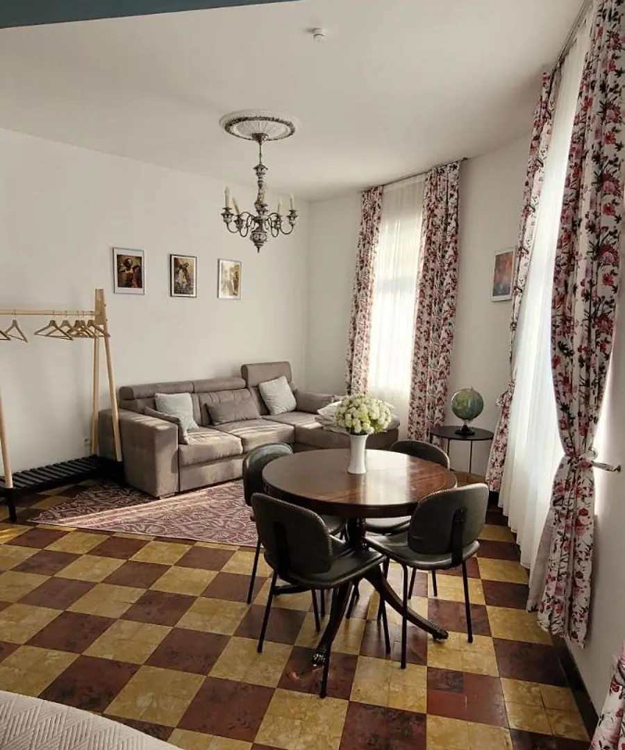 Dokstudio50 Ghent Apartment
